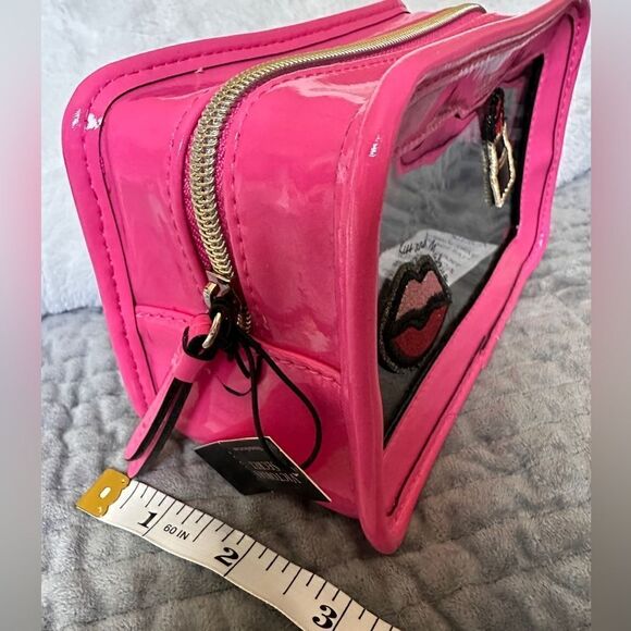 Victoria's Secret Cosmetic Case Clear Pink
Patches Beauty Travel Makeup … - Picture 13 of 17